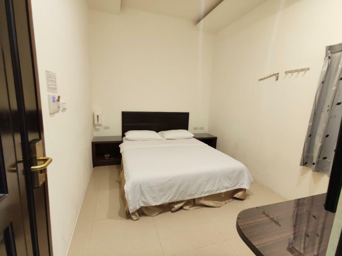 Feng Homestay Zhongpu エクステリア 写真