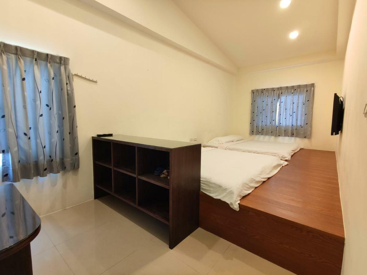 Feng Homestay Zhongpu エクステリア 写真