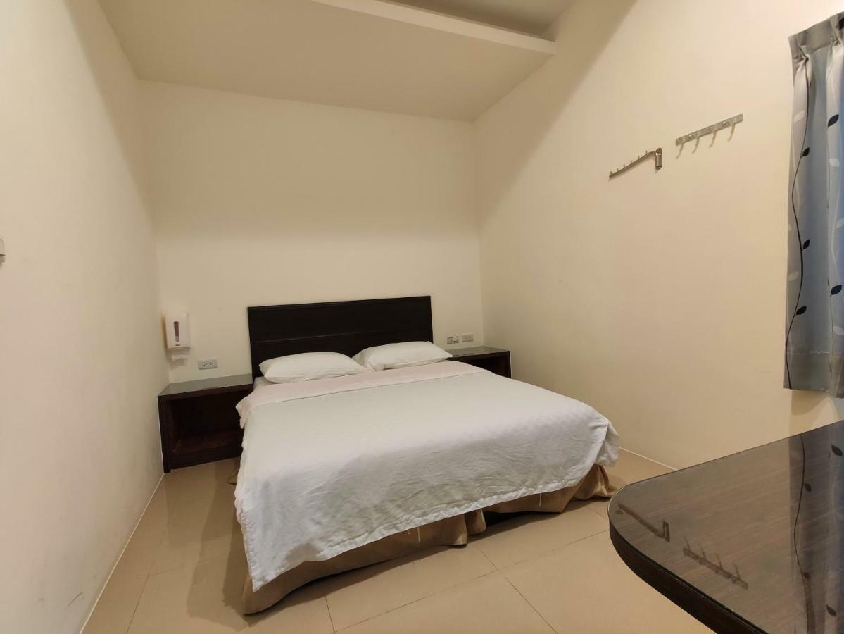 Feng Homestay Zhongpu エクステリア 写真